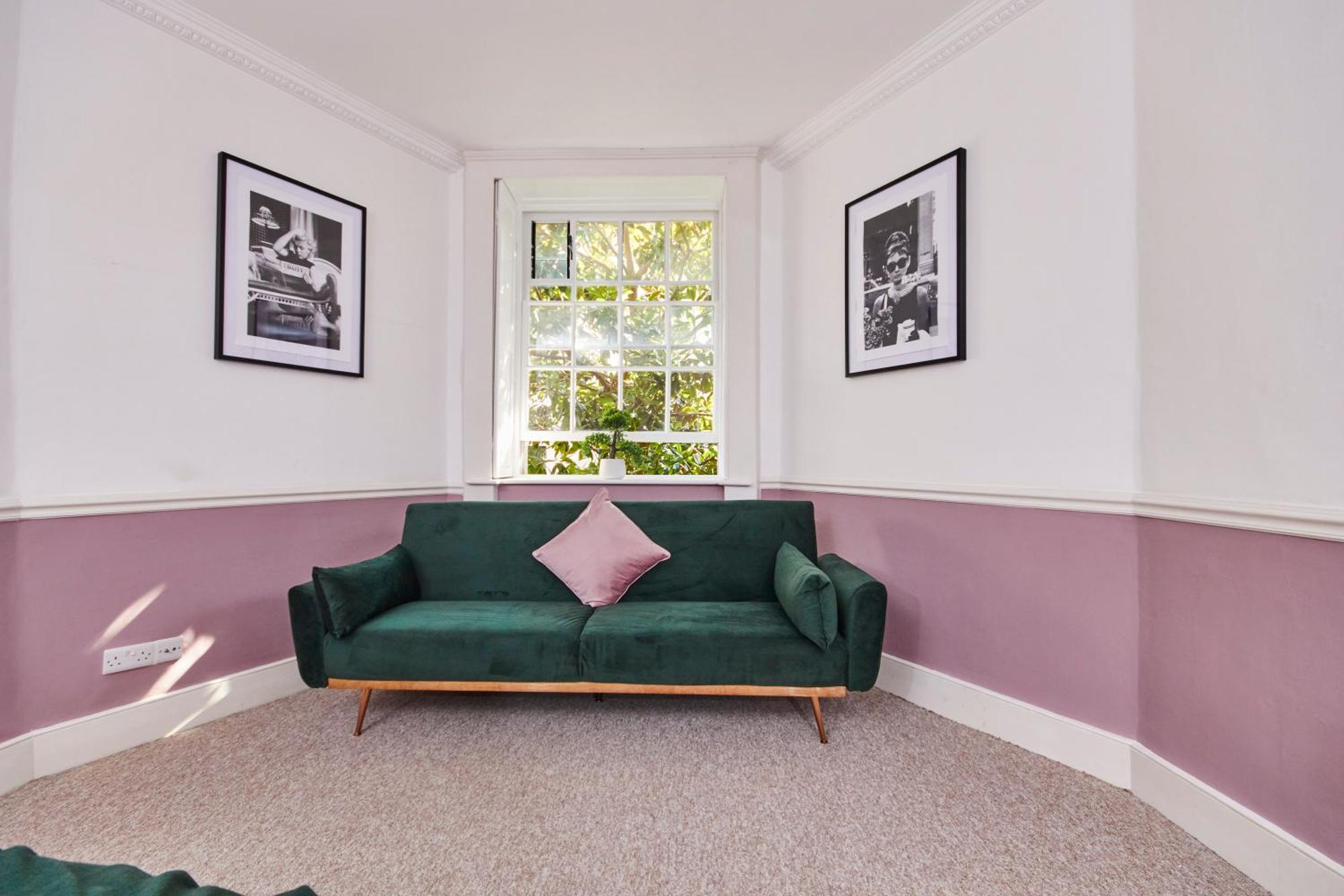 Beautiful 2Bedroom 4 Actual Beds House With Wifi By Purestay バース エクステリア 写真