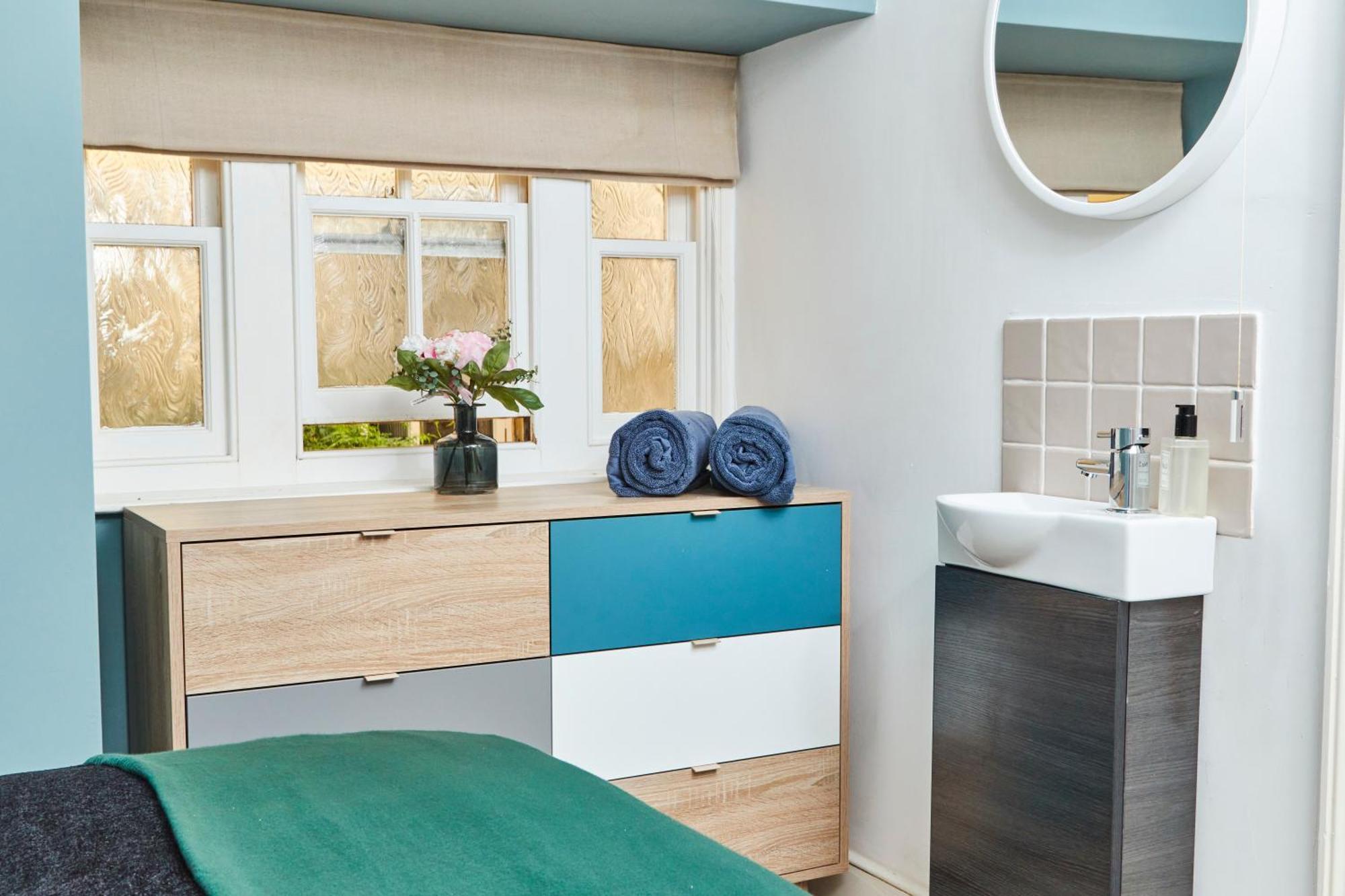 Beautiful 2Bedroom 4 Actual Beds House With Wifi By Purestay バース エクステリア 写真