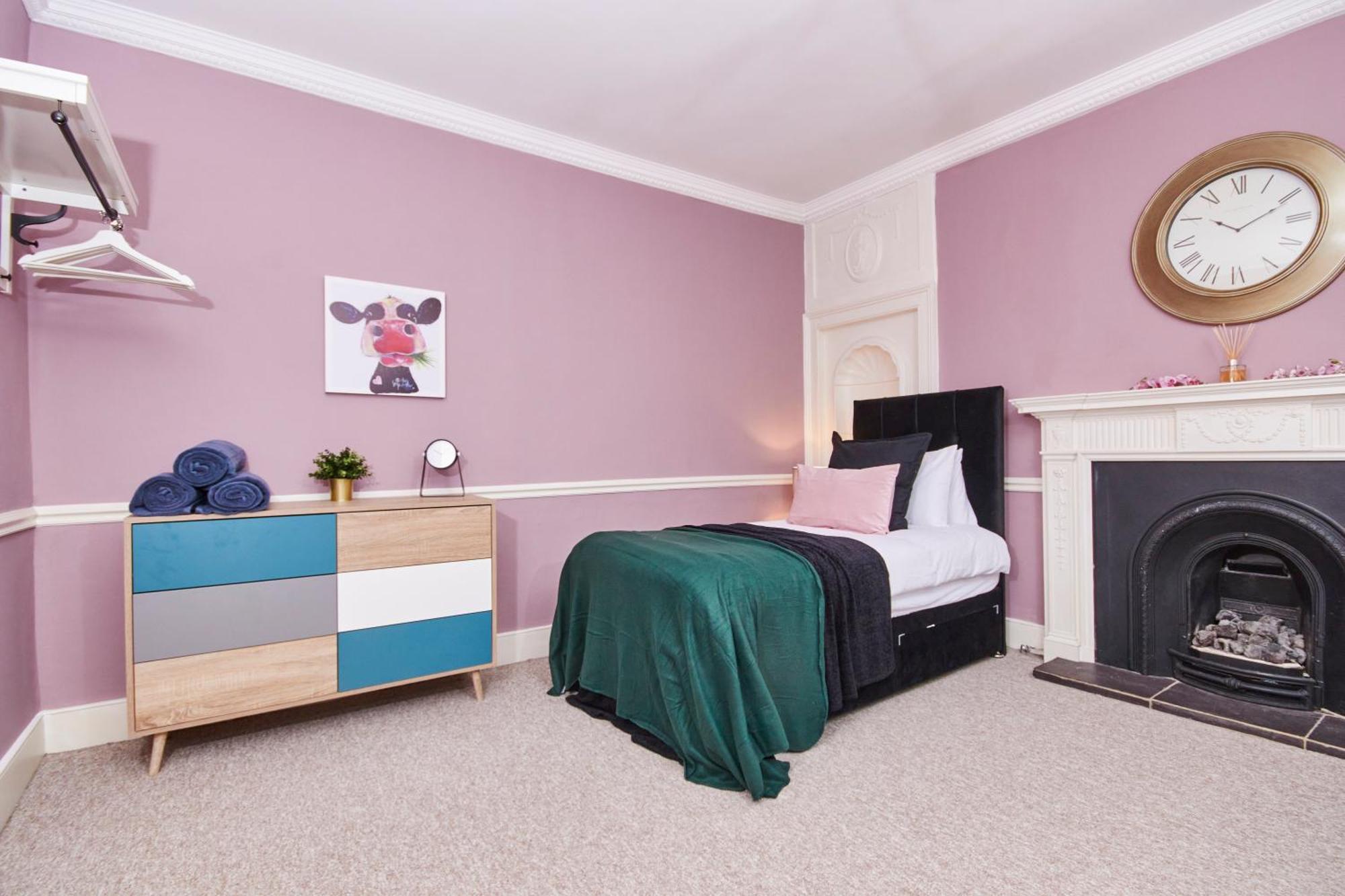 Beautiful 2Bedroom 4 Actual Beds House With Wifi By Purestay バース エクステリア 写真